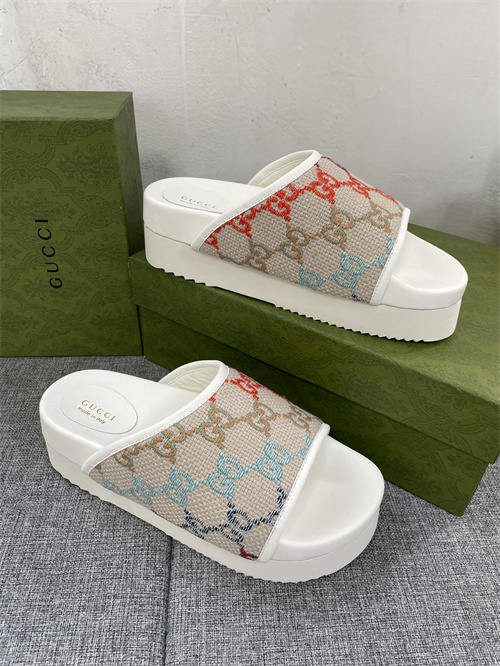 Gucci Sandal(2)-M-831