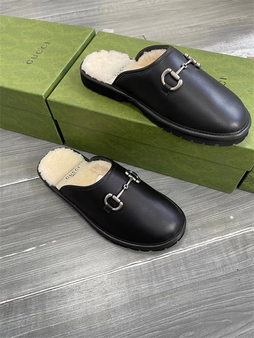 Gucci Sandal(2)-M-838