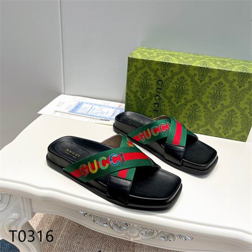 Gucci Sandal-W-809