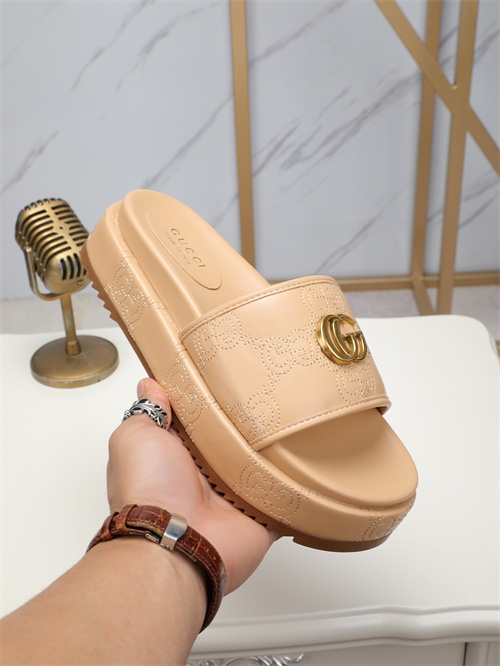 Gucci Sandal(2)-M-926