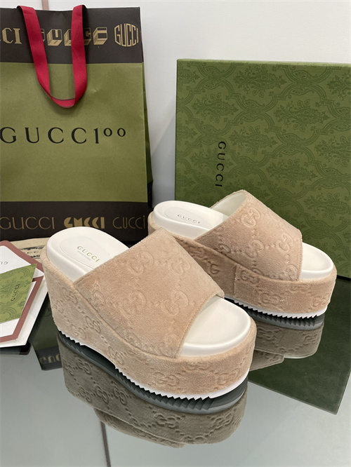 Gucci Sandal(AAA)-W-301