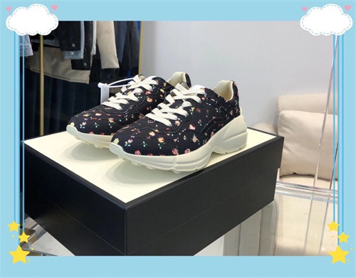 Gucci Clunky Sneaker-125