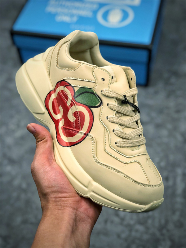 Gucci Clunky Sneaker-017