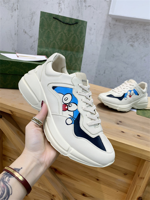 Gucci Clunky Sneaker-185