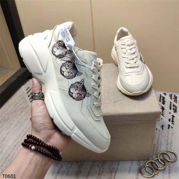 Gucci Clunky Sneaker-019