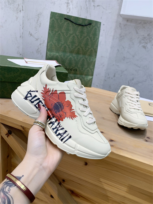 Gucci Clunky Sneaker-190