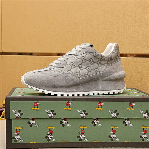 Gucci Clunky Sneaker-208