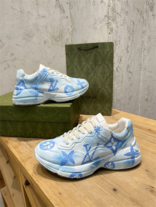 Gucci Clunky Sneaker-227