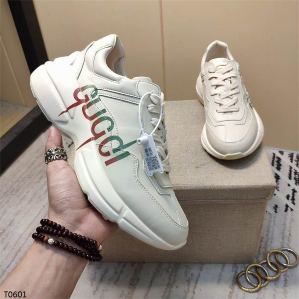 Gucci Clunky Sneaker-023