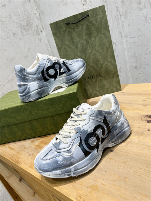 Gucci Clunky Sneaker-235