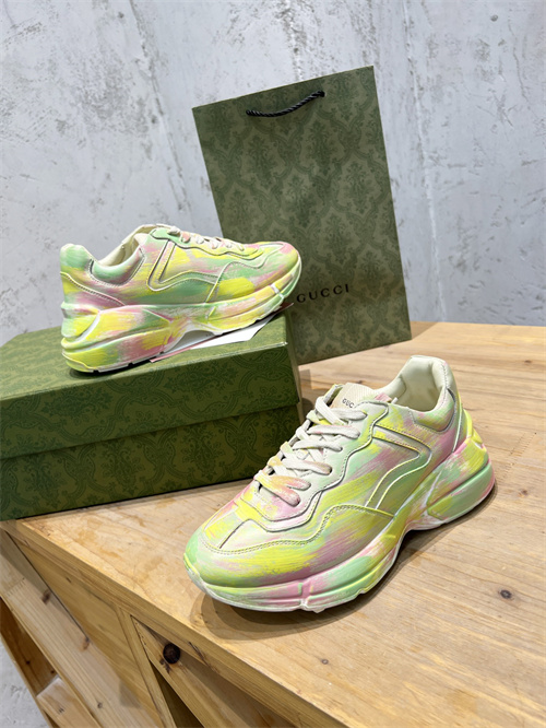 Gucci Clunky Sneaker-251