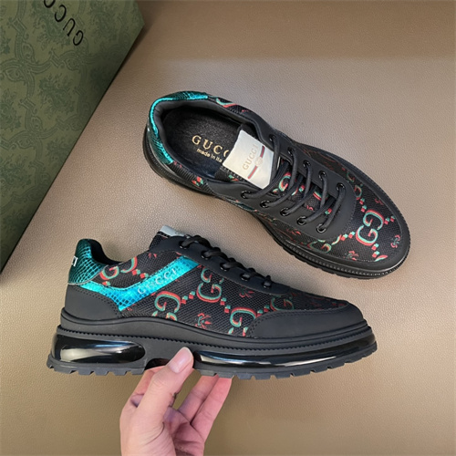 Gucci Clunky Sneaker-280