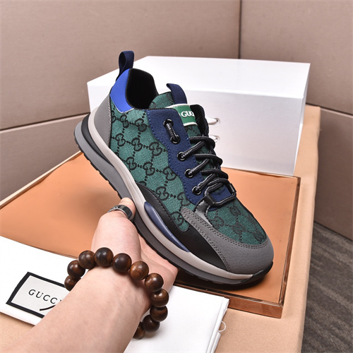 Gucci Clunky Sneaker-319