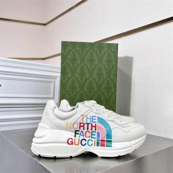 Gucci Clunky Sneaker-352