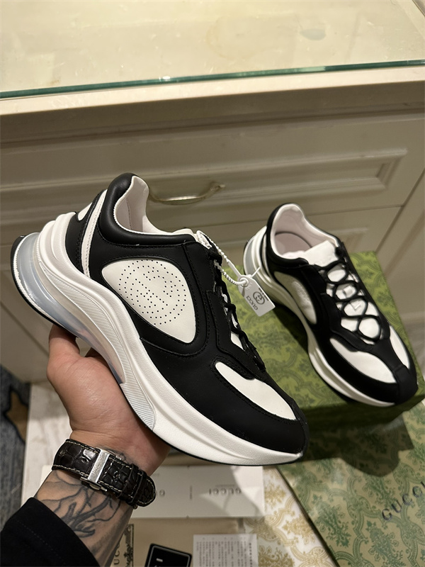 Gucci Clunky Sneaker-358