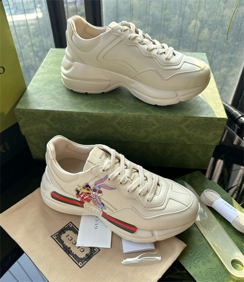 Gucci Clunky Sneaker-0415