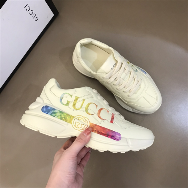 Gucci Clunky Sneaker-073
