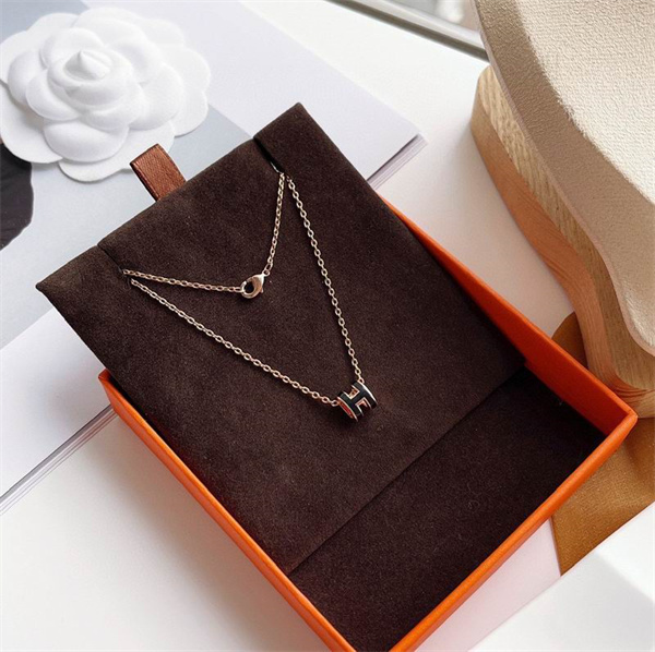 Hermes Necklace-048