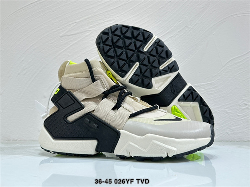 Nike Air Huarache Gripp QS-0004