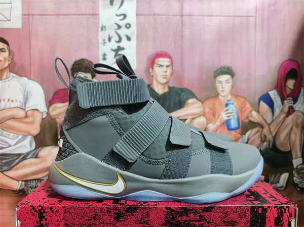 LEBRON SOLDIER 11-0010