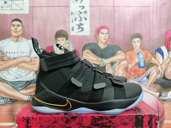 LEBRON SOLDIER 11-0002