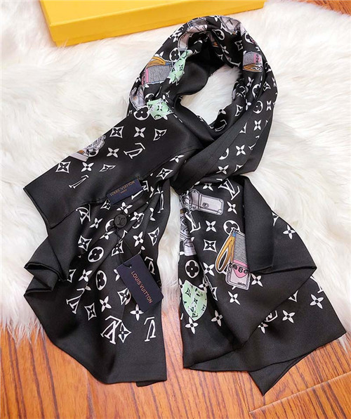 LV-Silk Scarf-023