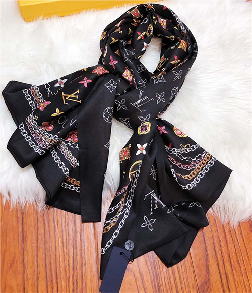 LV-Silk Scarf-027