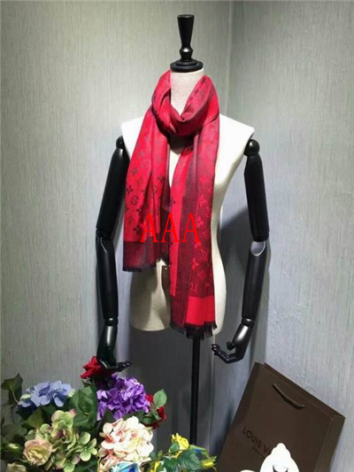 LV-Shawl-176