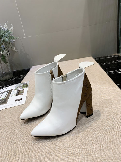 LV Boots(AAA)-041