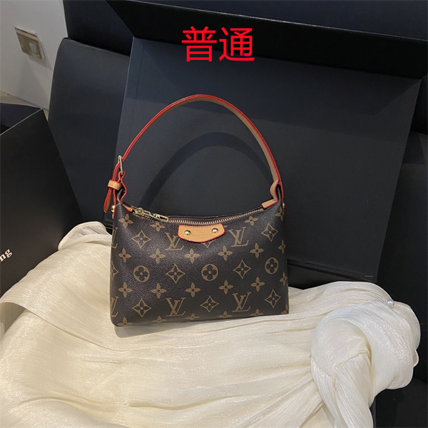 LV small bag-1081