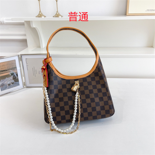 LV small bag-1561