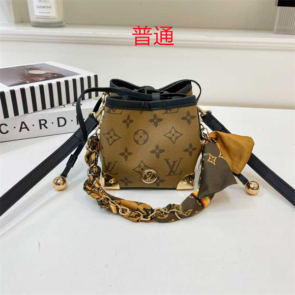 LV small bag-2224