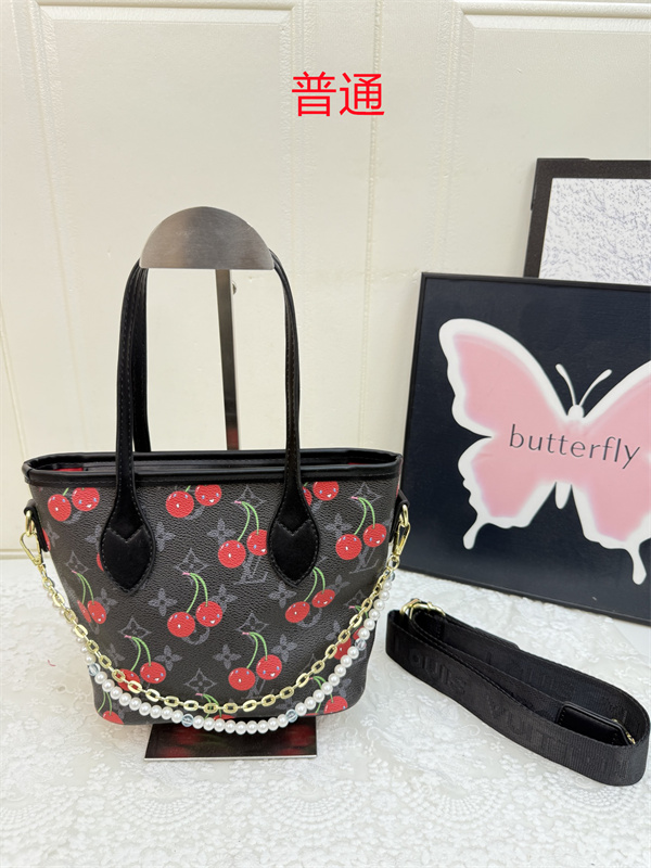 LV small bag-2244