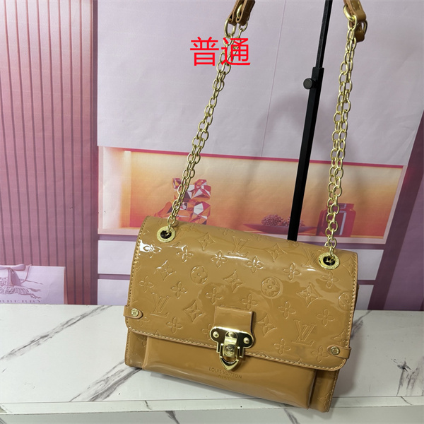 LV small bag-2305