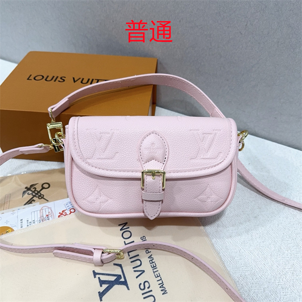 LV small bag-0631