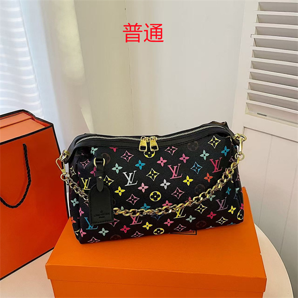 LV small bag-0825