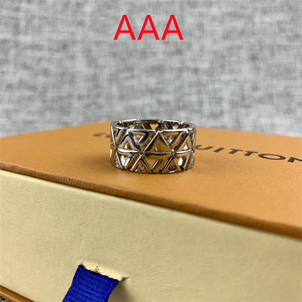 LV Rings-007