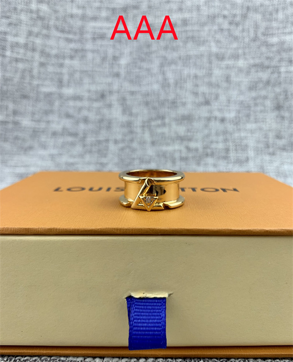 LV Rings-008