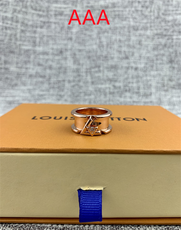 LV Rings-009