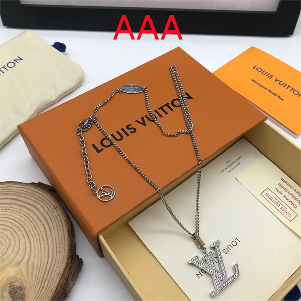 LV Necklace-015