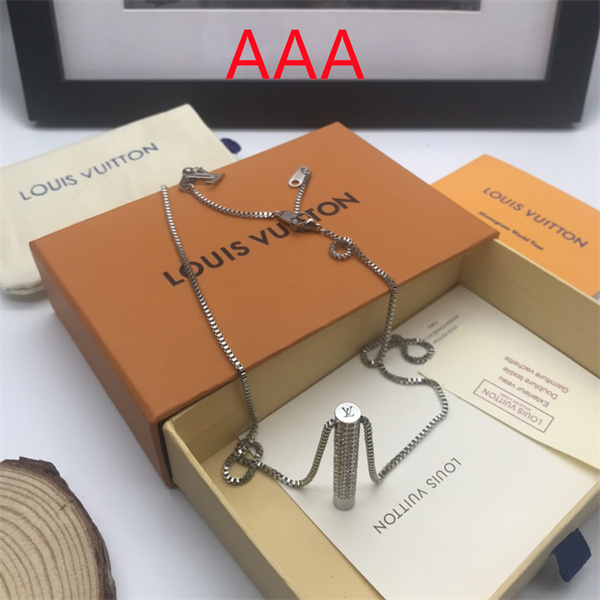 LV Necklace-007