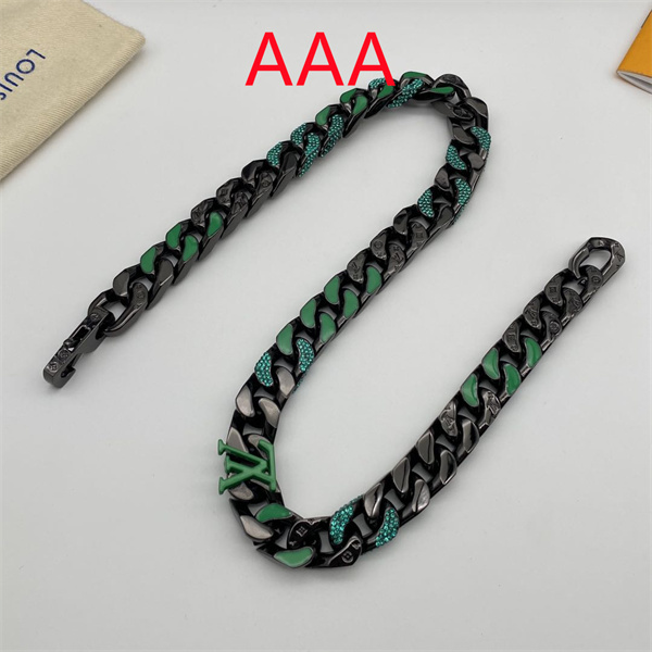 LV Necklace-080