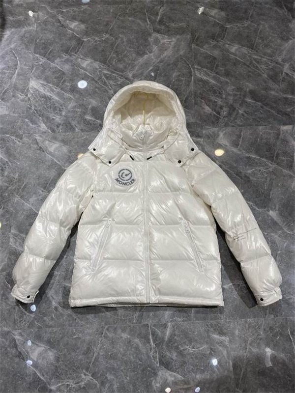 Moncler Down Jacket-M-007