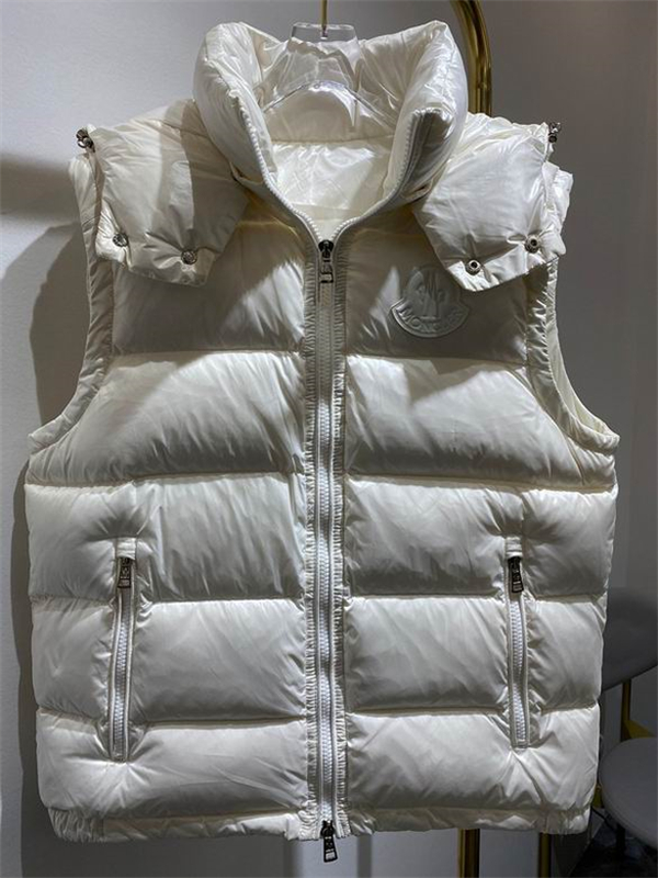 Moncler Down Jacket-M-088