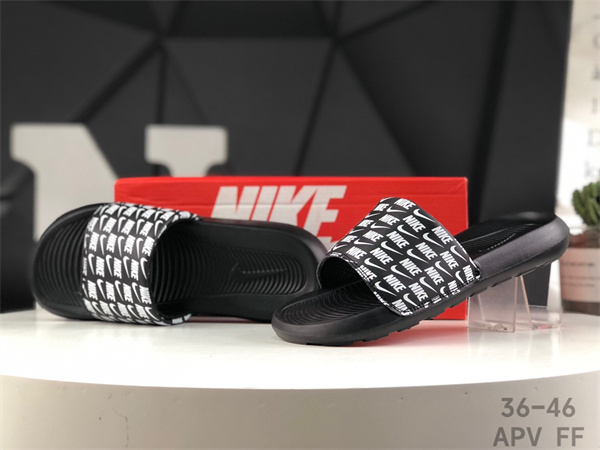 NIKE Hydro-0079
