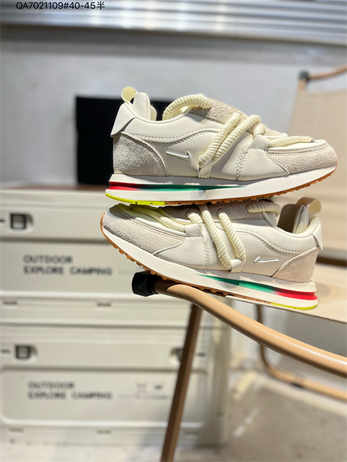 NIKE LDWAFFLE SACAI-M-0115