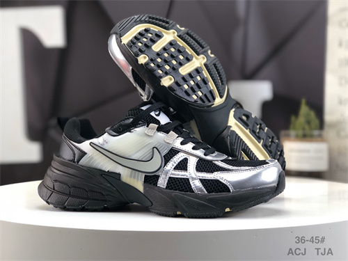 Nike V2K Runtekk-W-0001