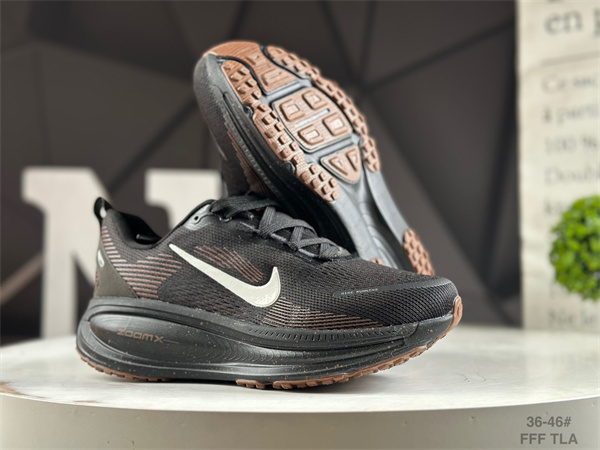 Nike ZOOM VOMERO 18-M-0021