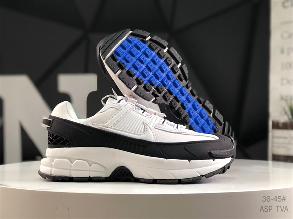 Nike ZOOM VOMERO 5-W-0016