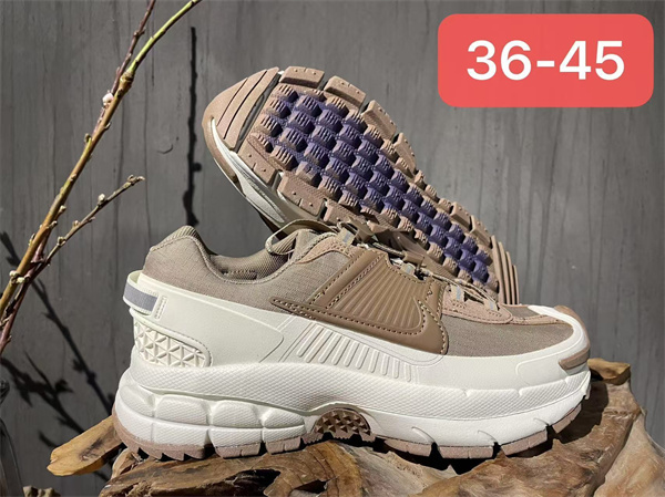 Nike ZOOM VOMERO 7-M-0010